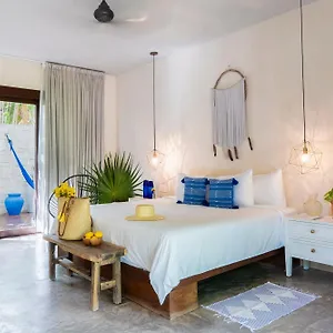 Lula Seaside Boutique Hotel